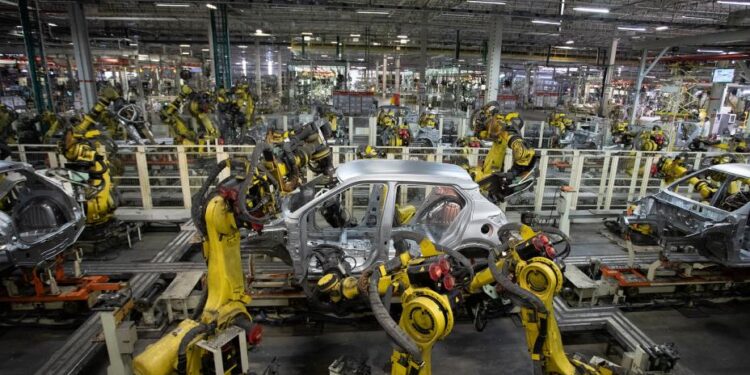Gigante carros avança demissão mil