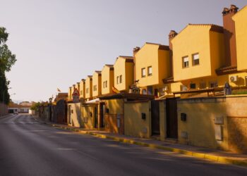 Irmão construiu casa terreno investiu