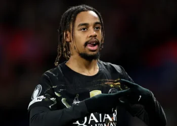 Liverpool acaba contratar quase bilhão