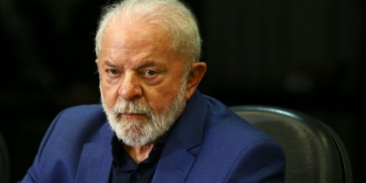 Aos 51 anos, filho de Lula vive em situação precária na Espanha, segundo vice do PT