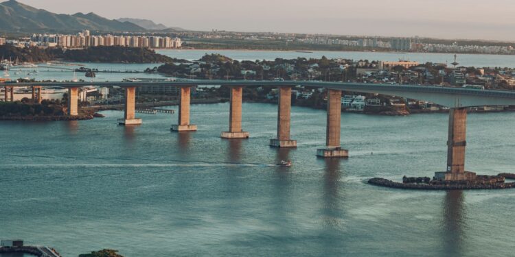 Maior ponte brasil pilares levou