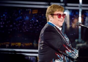 Amo perdoa elton john revela
