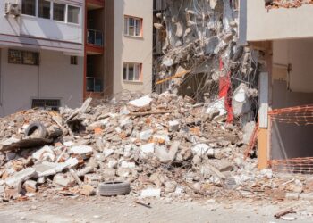 Terremoto pega o Brasil de surpresa e prédios são evacuados