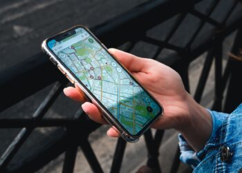 Especialistas revelam qual o melhor aplicativo de GPS: Waze ou Maps