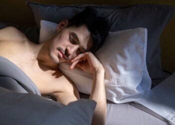 Segundo psicologia dorme poucos minutos