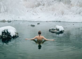 Segundo psicologia toma banho frio