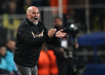Treinador detestado flamengo acaba der