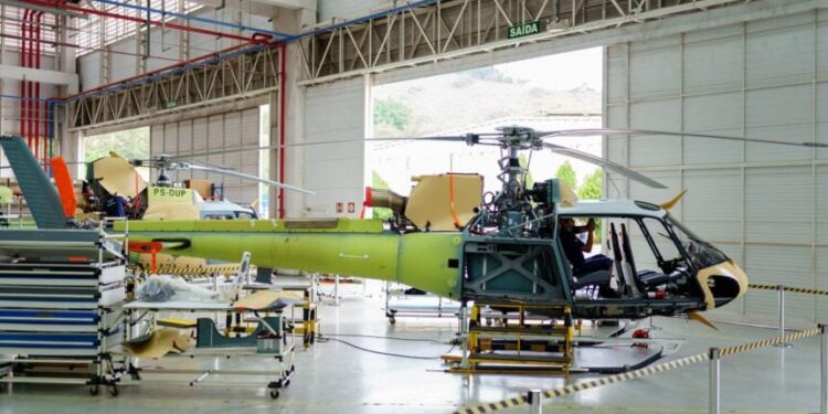 Fábrica brasileira entregou helicópteros colocou