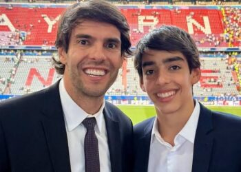 Filho maiores brasileiros deixa brasil