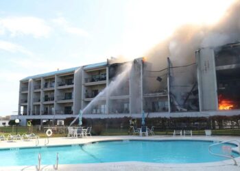 Apartamentos foram destruídos moradores pagam