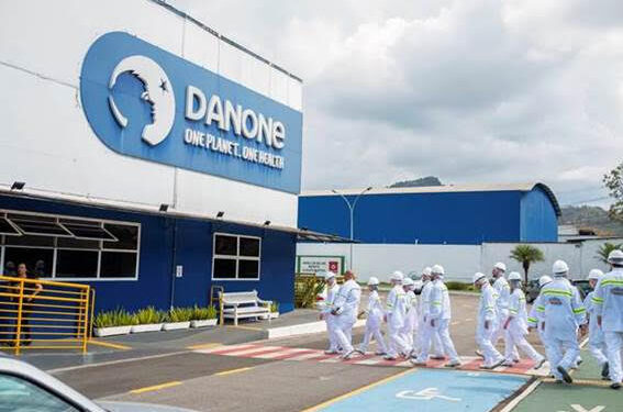 Danone fecha fábrica demite funcionários