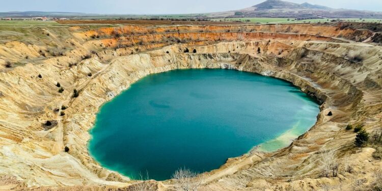 Buraco azul metros profundidade guarda