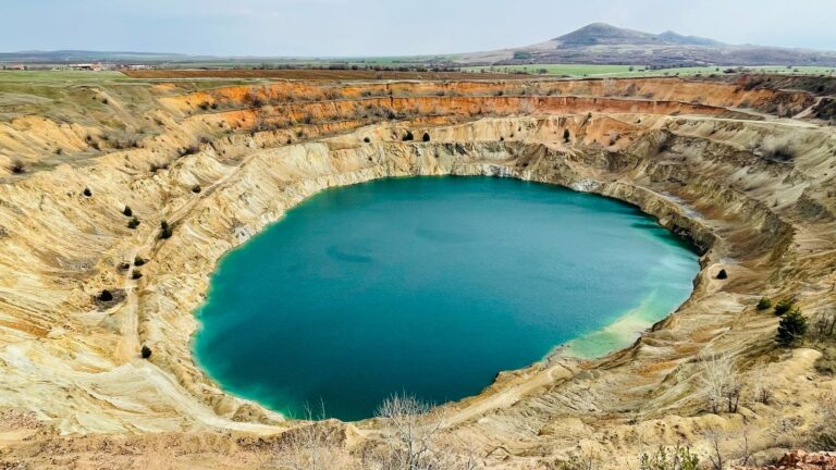 Buraco azul metros profundidade guarda