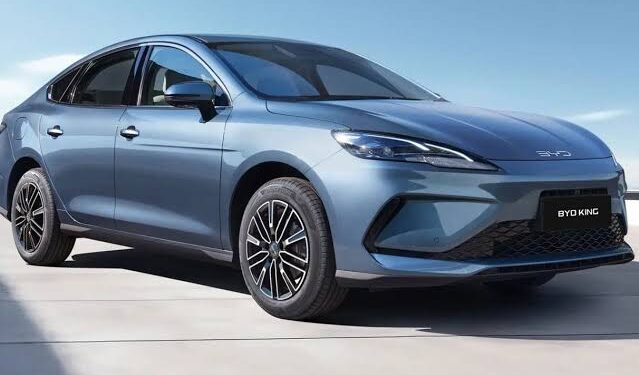 Byd king supera toyota corolla