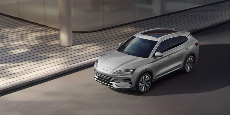 Byd prepara sedã suv alto