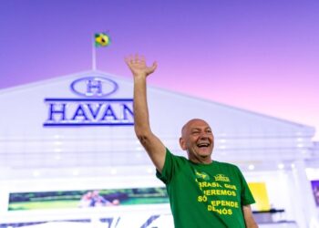 Dono havan colocou filhos trabalhar