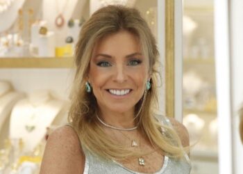 Mulher roberto justus surpreende falar