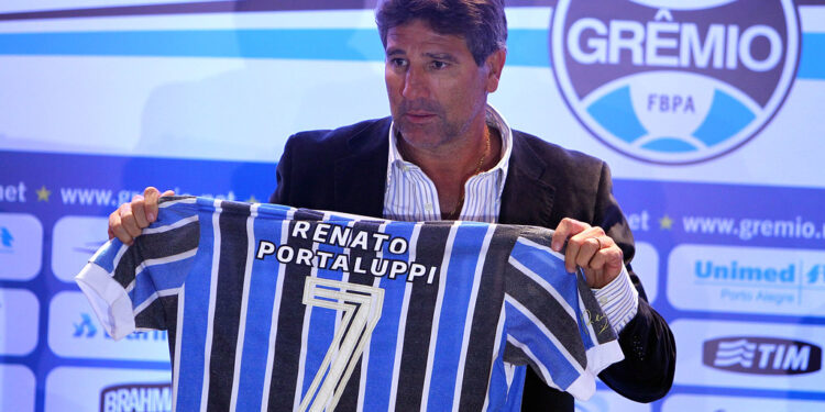 Grêmio volta atrás decisão contratar