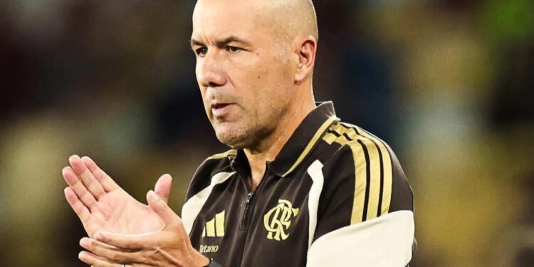 Leonardo jardim está encantado atacante