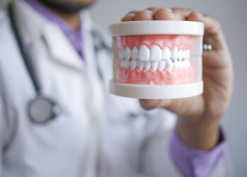 Dentistas denunciam empresário prejuízos mil