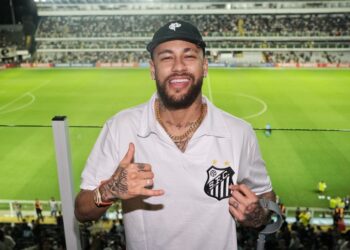 Neymar aprova santos fechar super