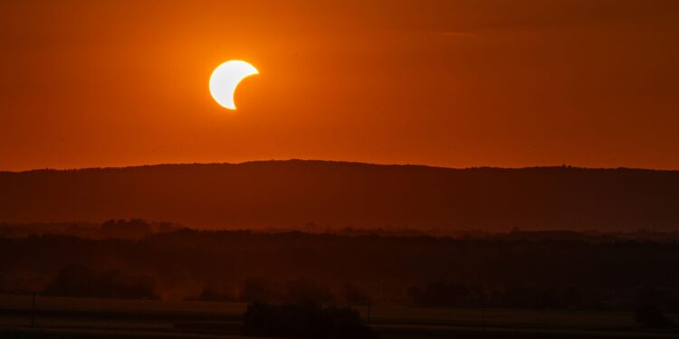 Virar noite minutos eclipse solar