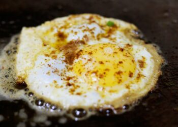 Ovos fritos forno ficam claras