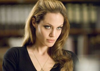 Milhões mansão angelina jolie vendida