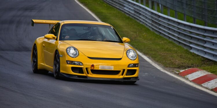 Porsche alcança feito inédito produz