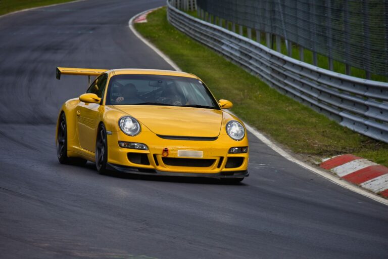 Porsche alcança feito inédito produz