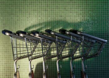 Rede supermercados faturou bilhões fecha