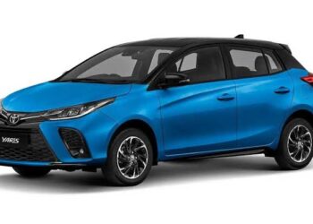 Toyota yaris cross híbrido fica