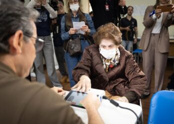 Mulher saiu casa votar virou