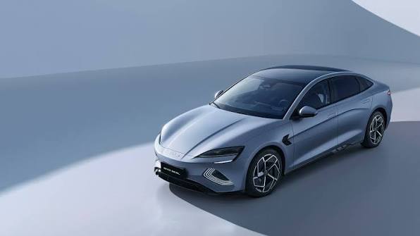 Byd reduz preço esportivo elétrico