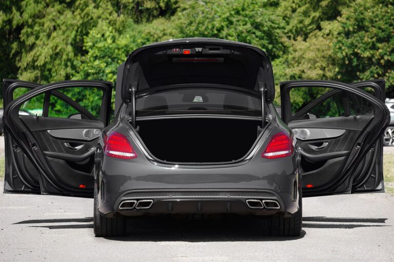 Carros porta malas grande famílias