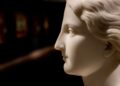 Colecionadora comprou busto mármore brechó