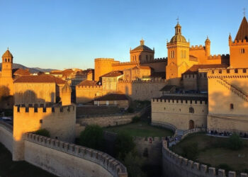 Torres portões espanha preserva muralha