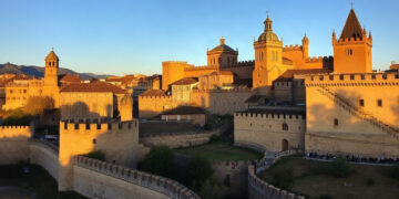 Torres portões espanha preserva muralha