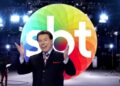Cigana leu mão silvio santos