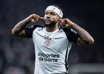 Enquanto memphis depay paquetá perdem