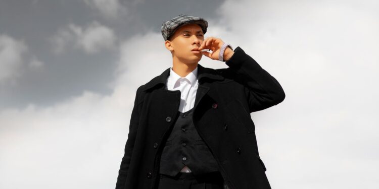 Fantasia peaky blinders combina sobretudo