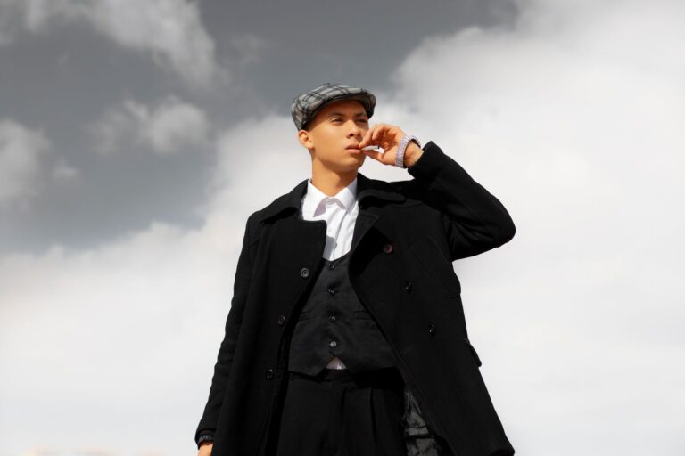 Fantasia peaky blinders combina sobretudo