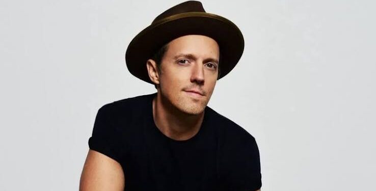 Longe dos palcos, Jason Mraz cultiva abacates e café em fazenda de 17 acres na Califórnia