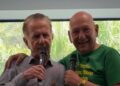 Dono da Havan se emociona ao encontrar fundador da rede Koerich, de 90 anos, em reunião de gigantes do varejo em SC