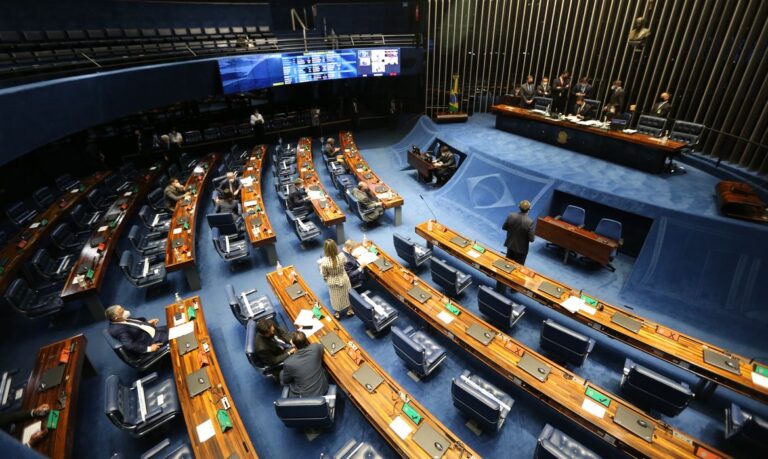 Salário deputado federal senador