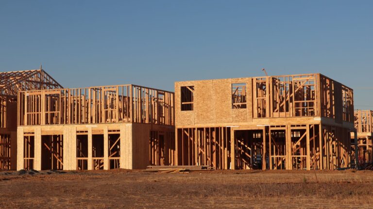 Quanto custa construir casa três