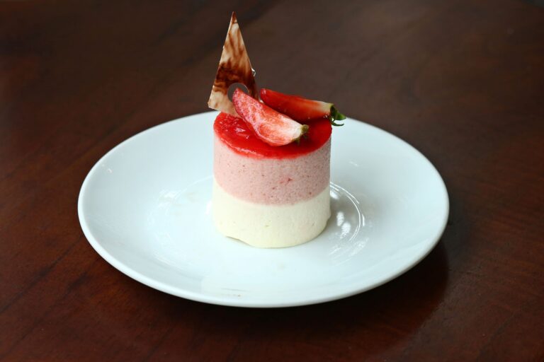 Torta mousse morango combina base