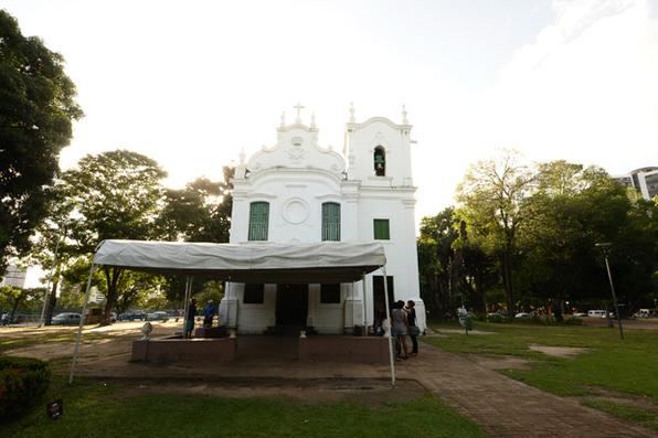 A Capela de Nossa Senhora da Conceio das Barreiras, no Parque da Jaqueira, est completando 250 anos, um tempo de resistncia e resignificao. Foto: Joo Velozo/ DP. - 