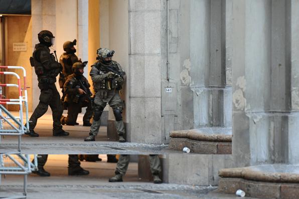 Atirador mata 9 e se suicida em Munique, na Alemanha. Foto: AFP Photo. - 