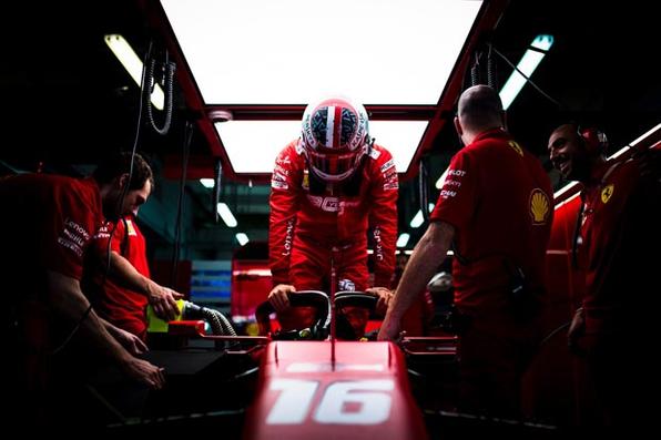 O piloto de Frmula 1 Charles Leclerc (Ferrari),  duarante treinos livres no GP da Rssia 2019 que acontece neste domingo (29). Foto: Ferrari/ Divulgao. - ()